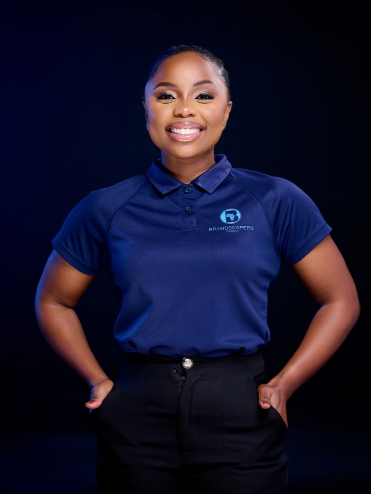Neliswa Ngiba - Hover