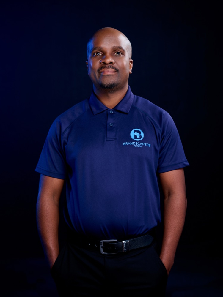 Samkele Dyantyi - Hover